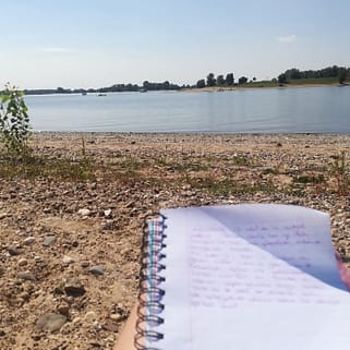 schrijven aan het water